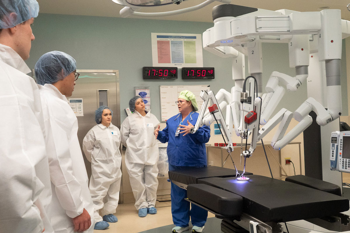 Adventist Health Portland Offers Free Student Healthcare Leaders Program