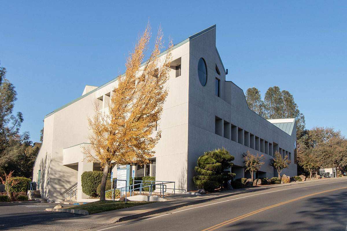 Ahcl 15322 Lakeshore Drive